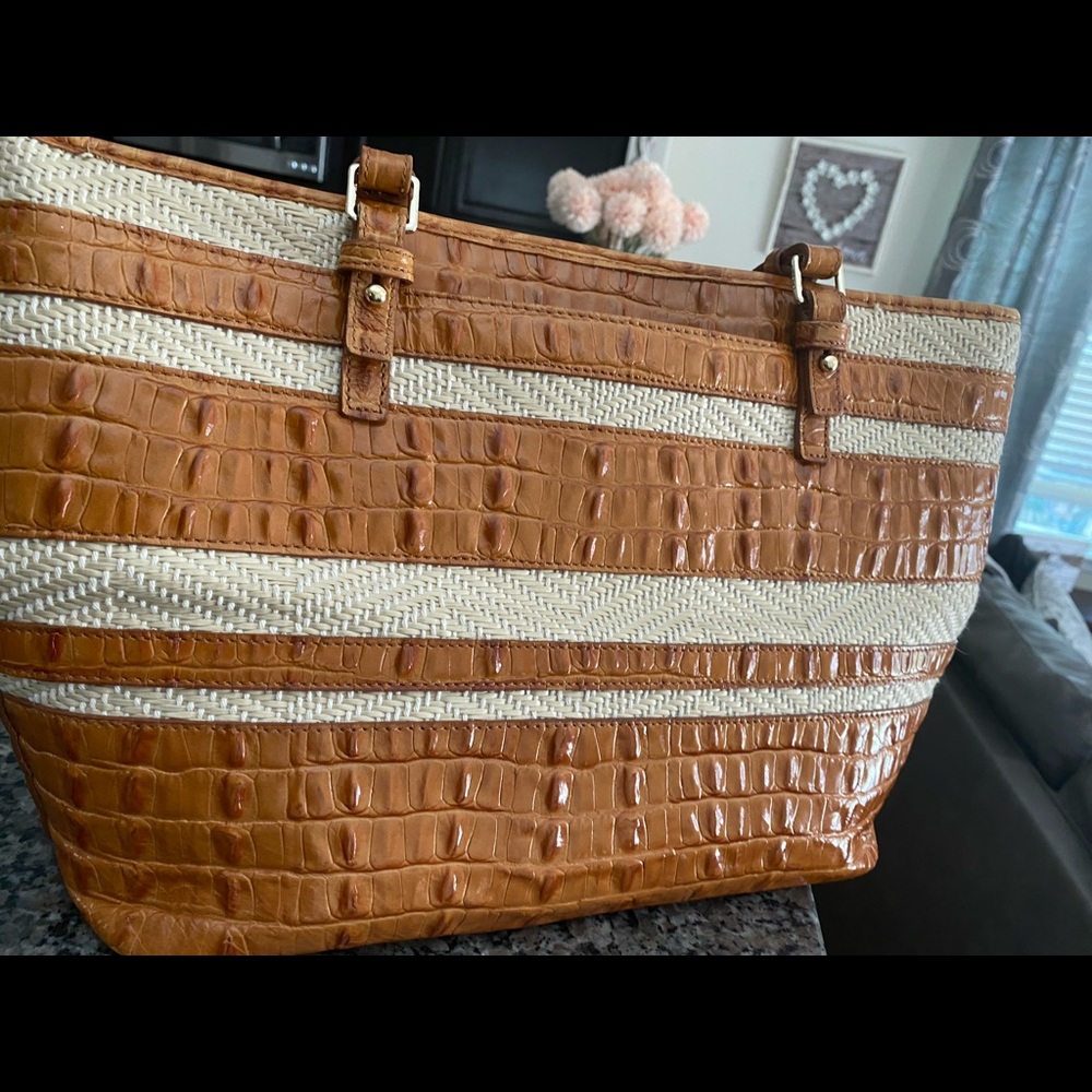 Brahmin gently used summer purse